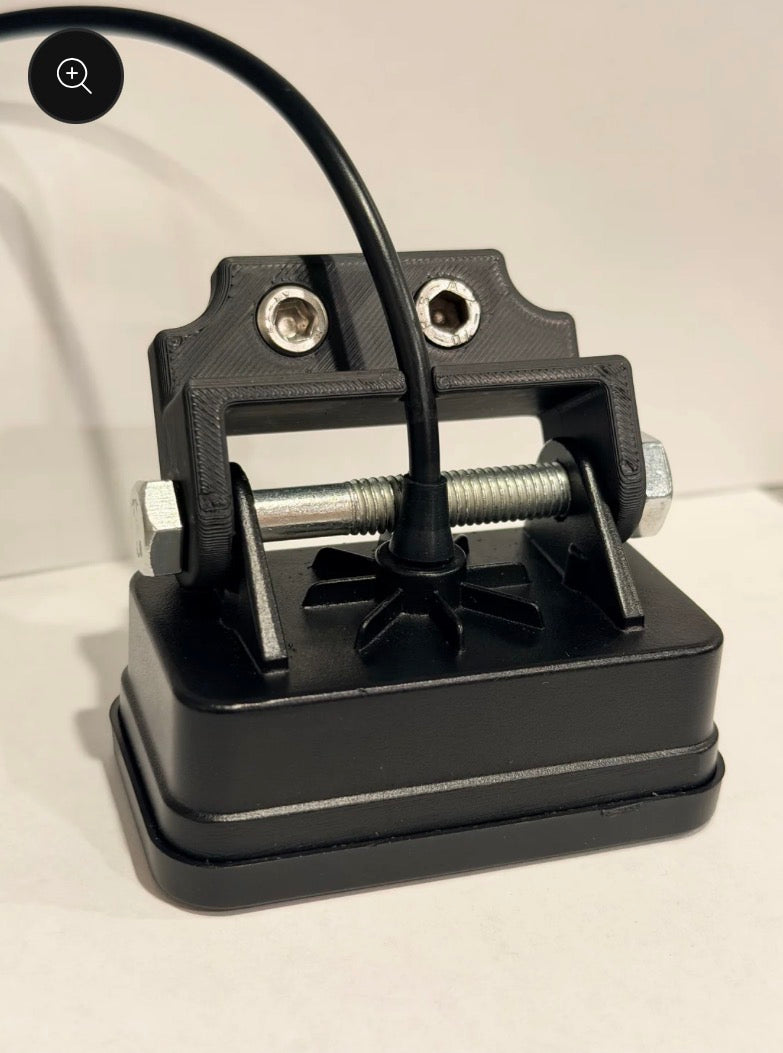 Tuttio baja mount (screw on)