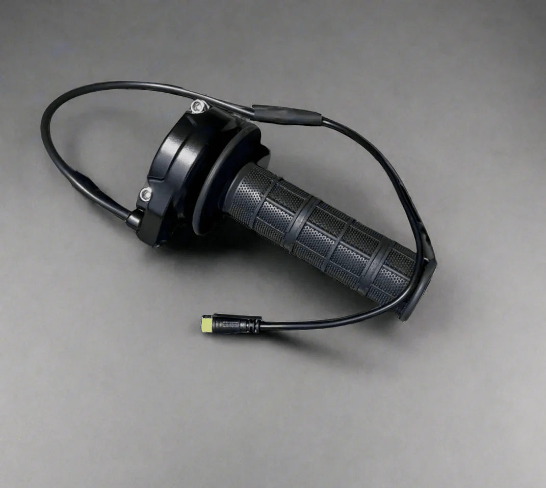 Macfox surron throttle plug and play