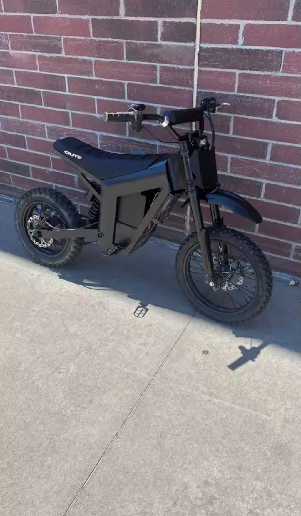 Guts seat cover for all bikes (universal)